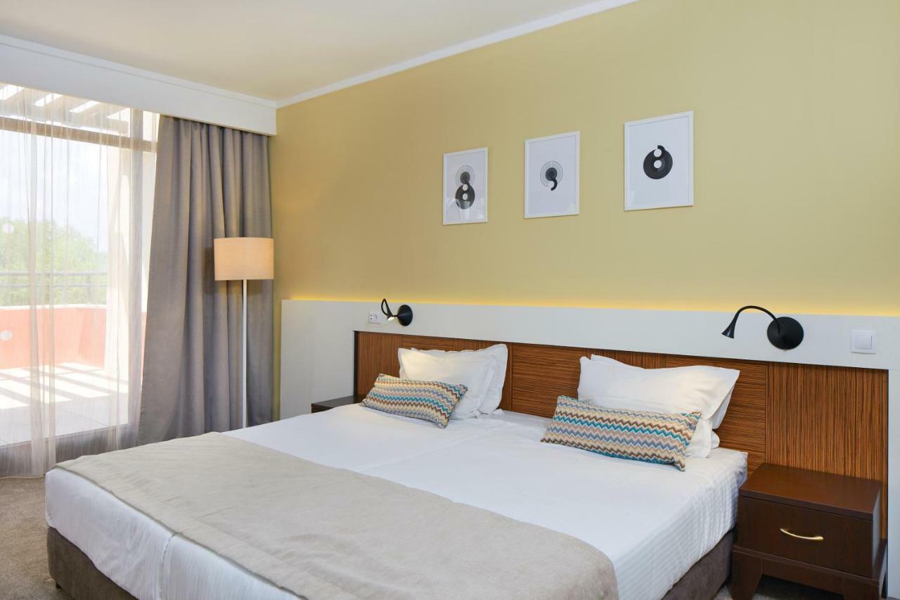 Hotel Nobel Ultra All Inclusive - Free Beach Access Sunny Beach Exterior photo